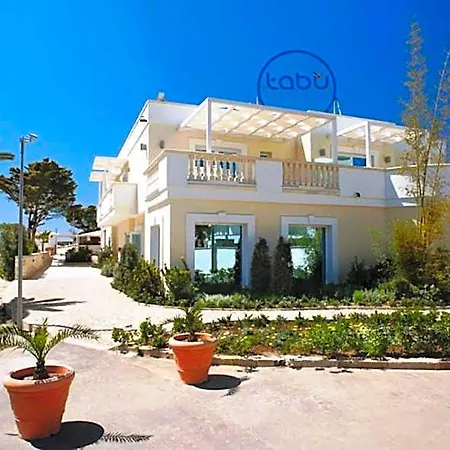 Tabu Hotel 3*