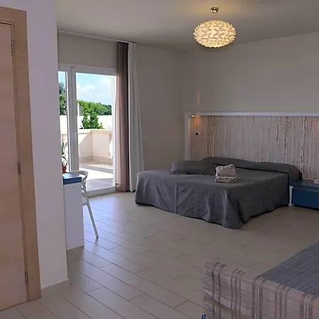 Tabu Hotel 3*